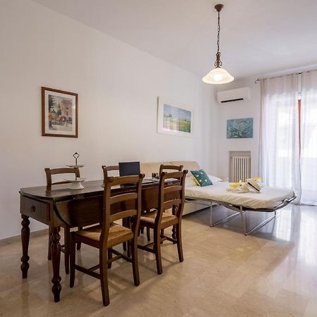 Universita & Stazione Airy Apartment With Parking Bari Ngoại thất bức ảnh